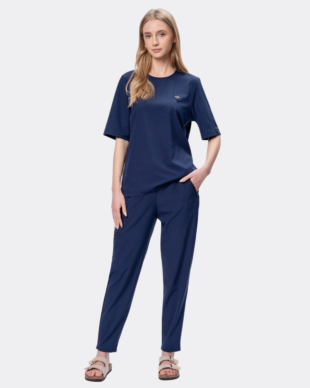 Komplet medyczny damski COMFORT granatowy Bluza BASIC + Spodnie LOOSE