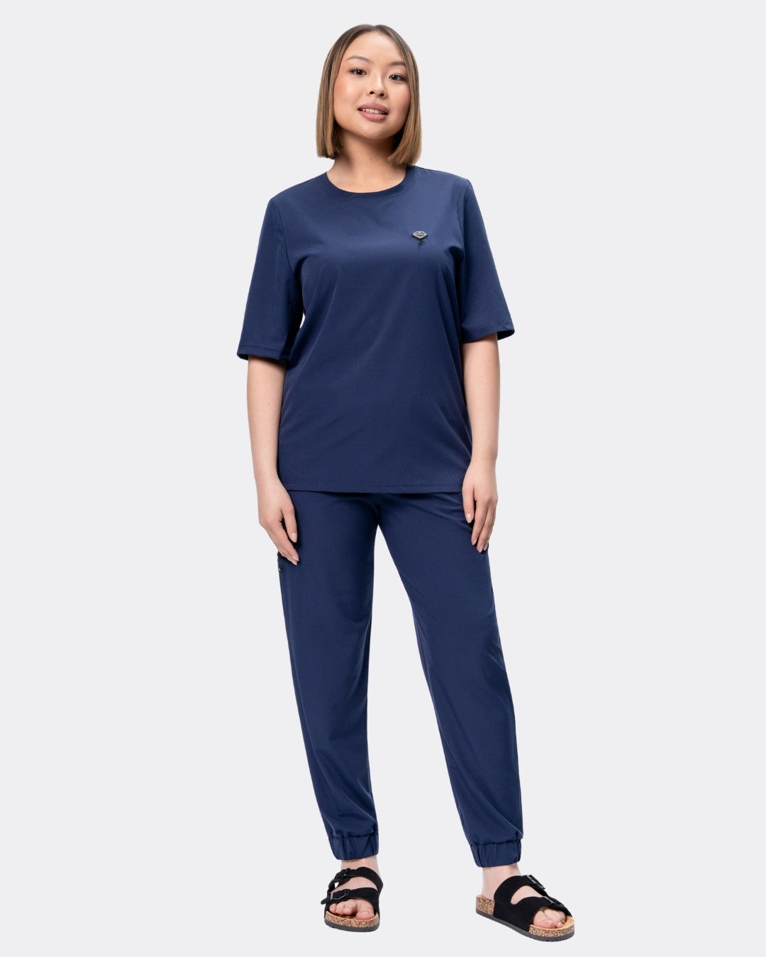 Komplet medyczny damski CLASSIC granatowy - Bluza BASIC + Spodnie FIT