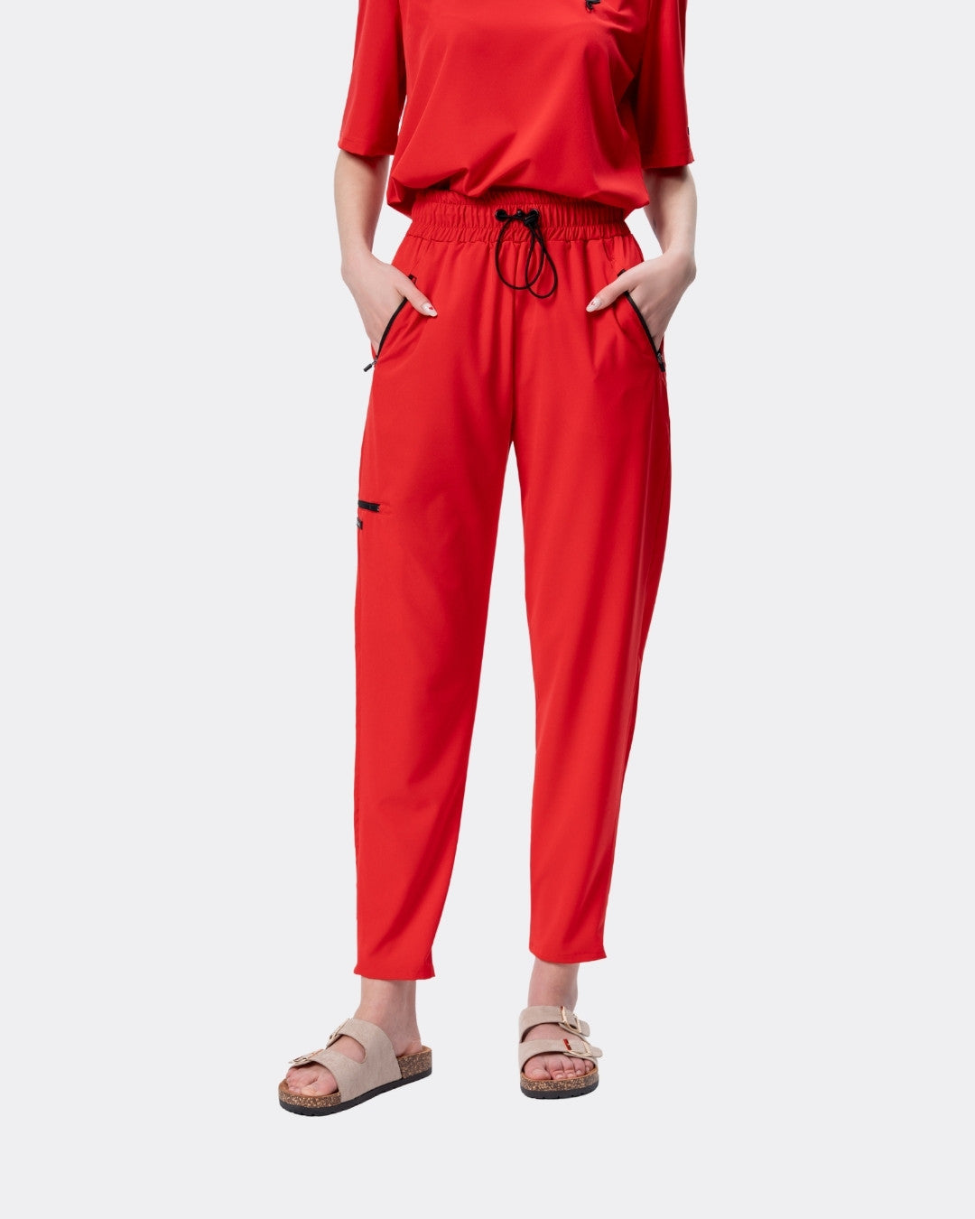 Komplet medyczny damski COMFORT czerwony Bluza BASIC + Spodnie LOOSE