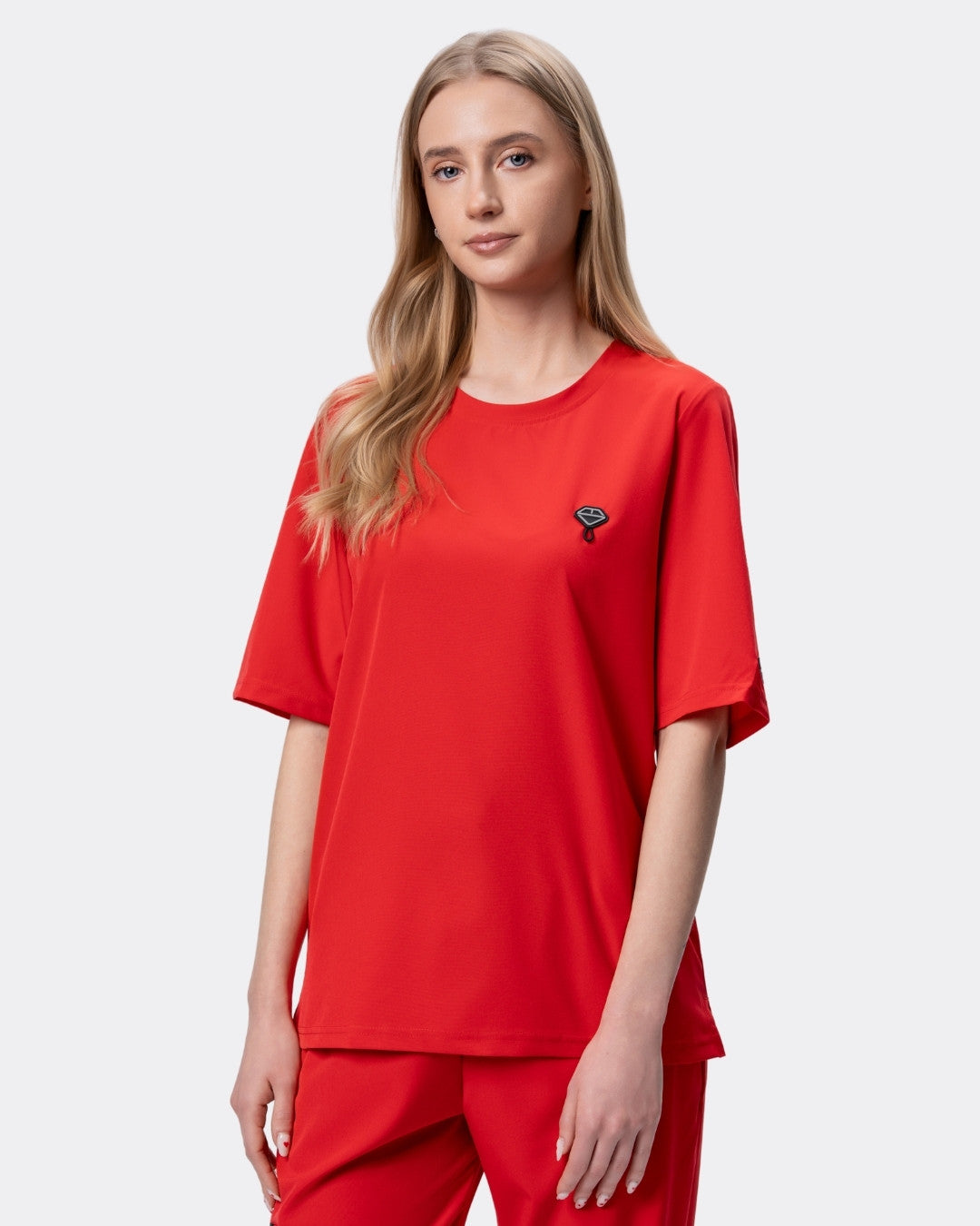 Komplet medyczny damski COMFORT czerwony Bluza BASIC + Spodnie LOOSE