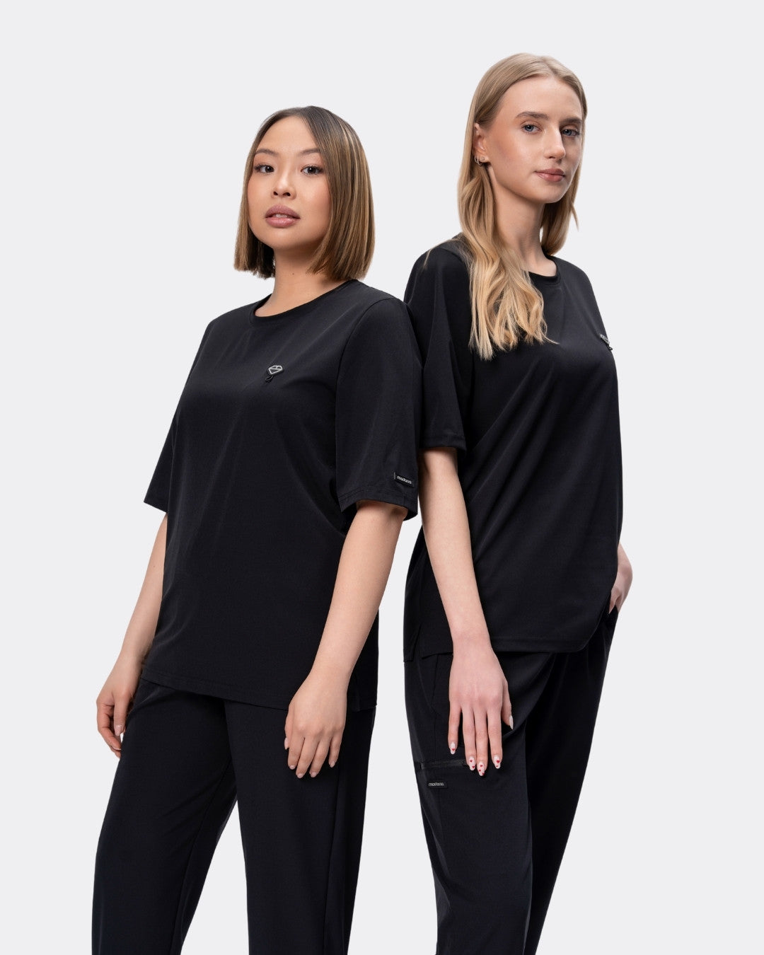Komplet medyczny damski COMFORT czarny Bluza BASIC + Spodnie LOOSE