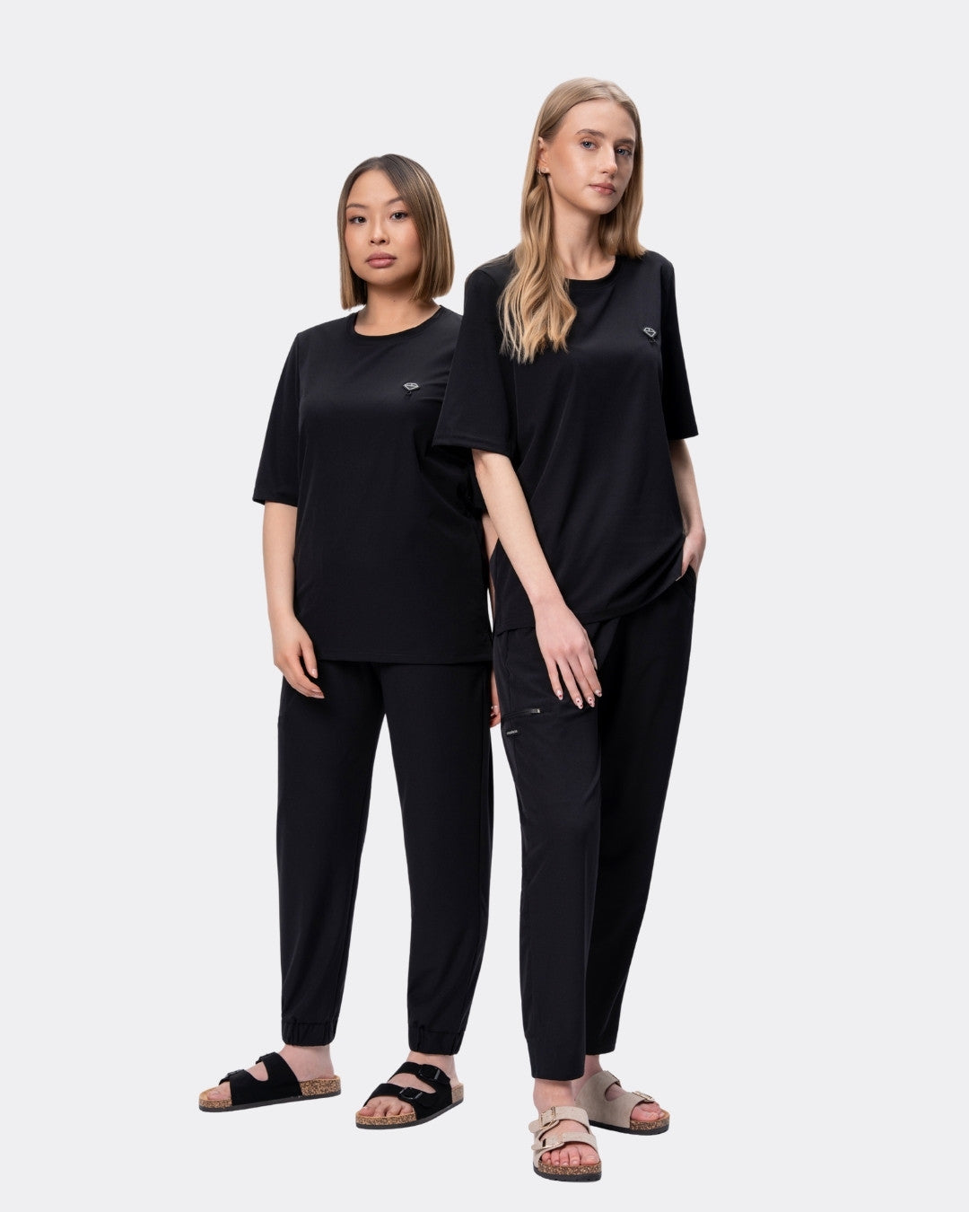 Komplet medyczny damski CLASSIC czarny - Bluza BASIC + Spodnie FIT