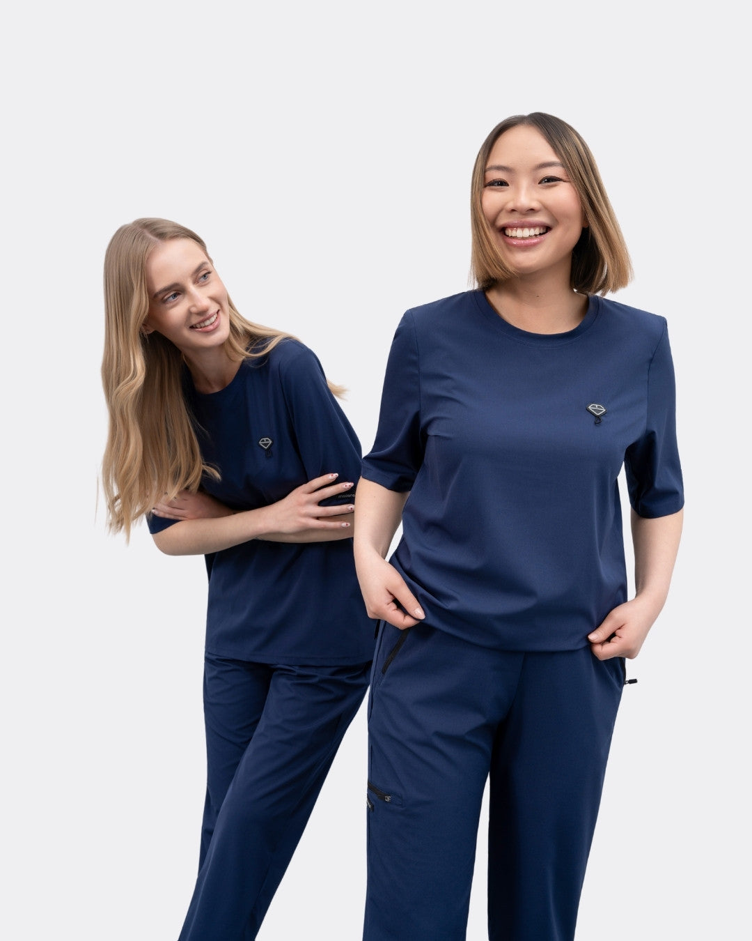 Bluza_medyczna_BASIC_damska_granatowa