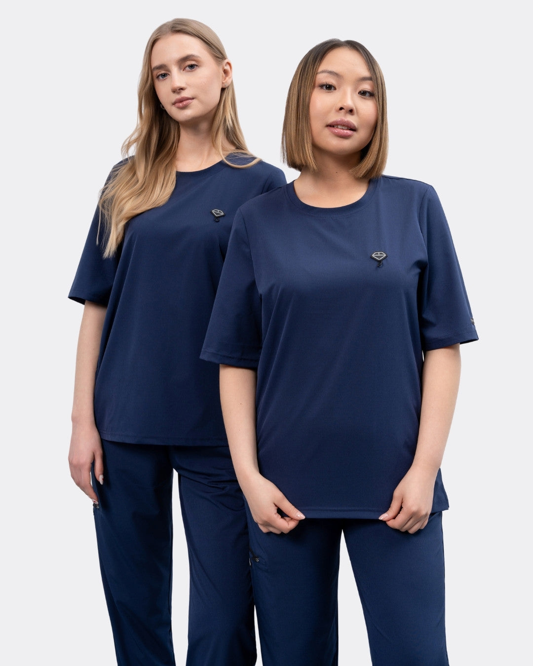 Bluza_medyczna_BASIC_damska_granatowa