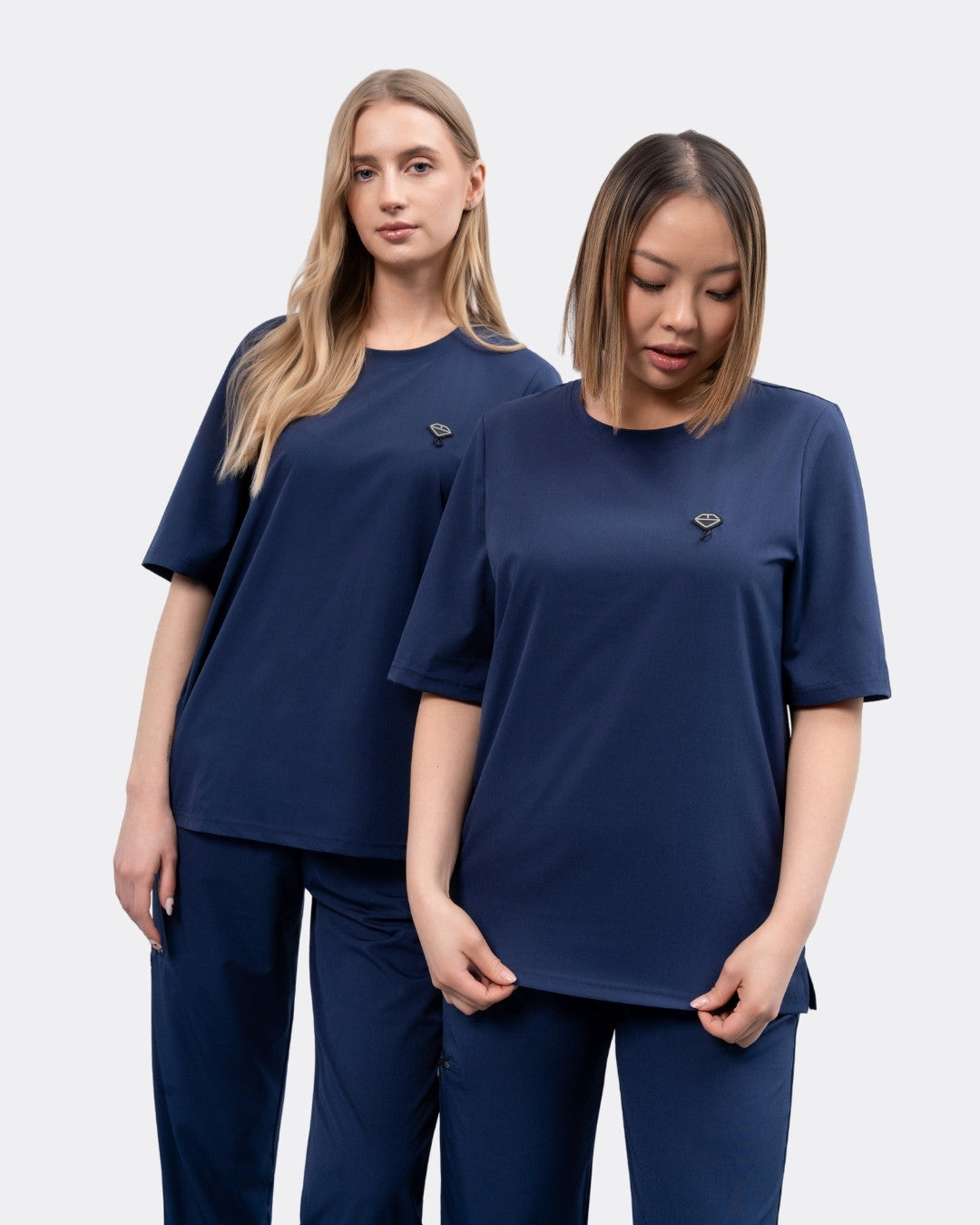 Bluza_medyczna_BASIC_damska_granatowa